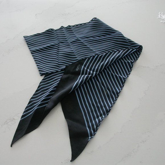 Blue and Black Striped Scarf - Picture 5 of 6